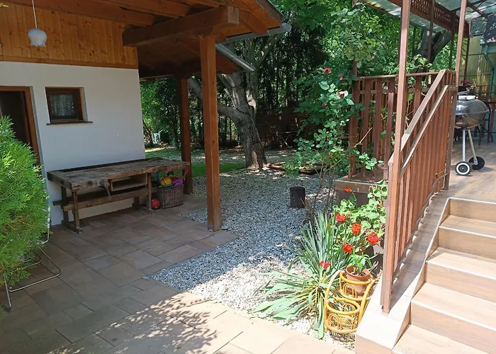 Dora * Balatonszarszo